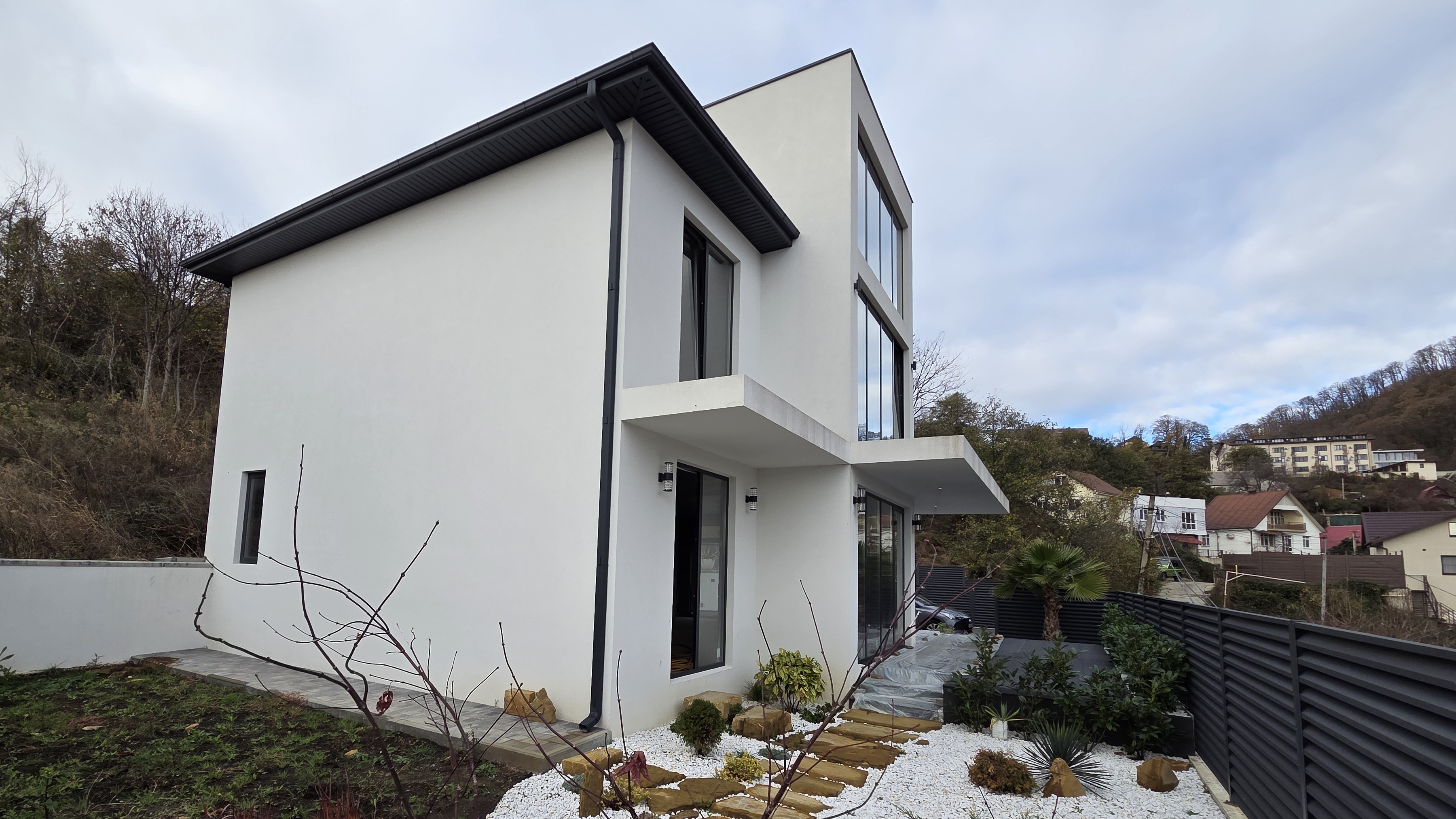 В продаже новый дом Центральный район, цена и качество постройки на Достойной уровне . смотреть онлайн