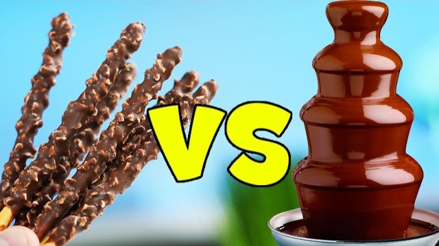 СЛАДКАЯ СОЛОМКА ПРОТИВ ШОКОЛАДНЫЙ ФОНТАН | РЕЦЕПТЫ ОТ ЛП смотреть онлайн