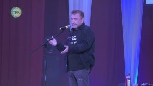 Благотворительный творческий вечер юмориста Александра Морозова