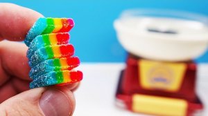 ℹ️ СДЕЛАЛ СЛАДКУЮ ВАТУ ИЗ ЖЕЛЕЙНОГО МЕДВЕДЯ И РАЗНЫХ КОНФЕТ