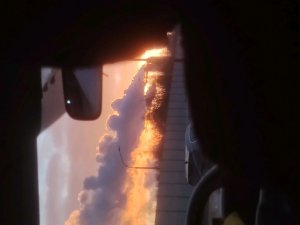 вышла на несколько минут