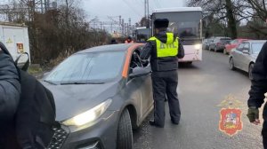 В Подмосковье полицейские в ходе рейда выявили 13 приезжих, нарушивших миграционное законодательство