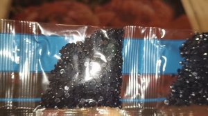 Распаковка новогоднего подарка. Продвижения по раскраскам.