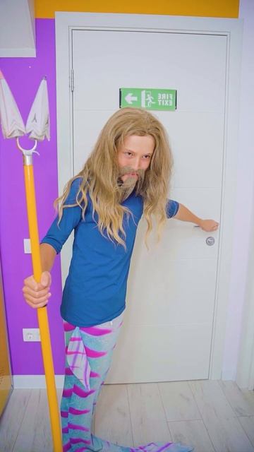 Когда супергероев оставляют дома одних!