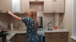 Готовим ужин 😋 Ёлка, креветки, книга, мороз и желание поспать🎄🍤 📖 ❄️😴