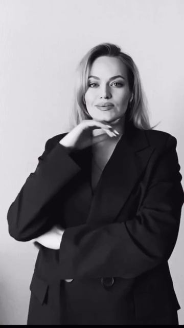 8 способов расположить руки чтобы они стали твоим украшением