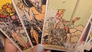 ТАРО РАСКЛАД\ КТО ОТ ВАС ОБАЛДЕВАЕТ?!