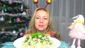 Мукбанг новый новогодний Салат Оливье. Еда на камеру.