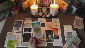 ВОДОЛЕИ 22-28 ДЕКАБРЯ "МЕНЯЕТСЯ НАСТРОЙ В ОТНОШЕНИЯХ"