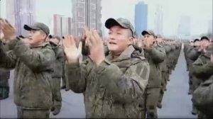 Лидер КНДР Ким Чен Ын торжественно встретил бойцов, вернувшихся из Курской области