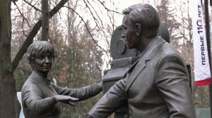 В Москве открыли памятник создателям фильма "Семнадцать мгновений весны".