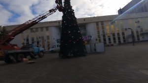 Новогоднее настроение со знаком минус. Елка в Аршинцево разочаровала горожан