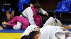 Алтайские спортсмены завоевали девять медалей чемпионата и первенства мира по джиу-джитсу