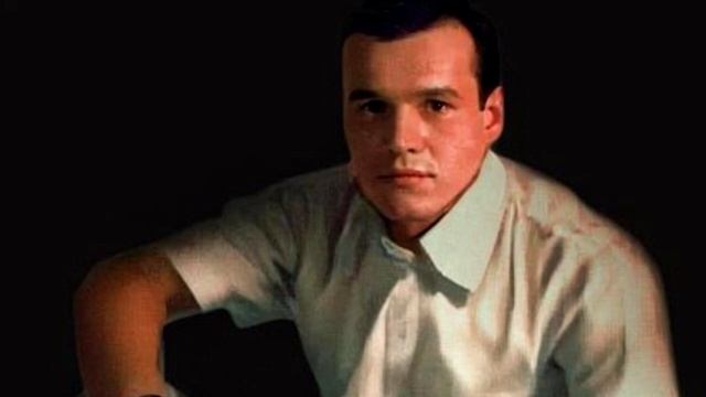 Сергей Наговицын - Лучик солнца (AI song) смотреть онлайн