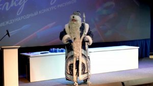 В Музее Победы наградили победителей конкурса "Нарисуй "Елку Победы"