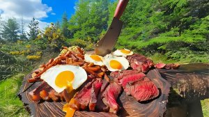 Готовлю сочный стейк с хрустящей картошкой на костре. Бушкрафт