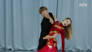 От вальса до румбы: как в Братске танцуют целыми семьями