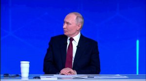 Путин пошутил о секретном оружии России в космосе
