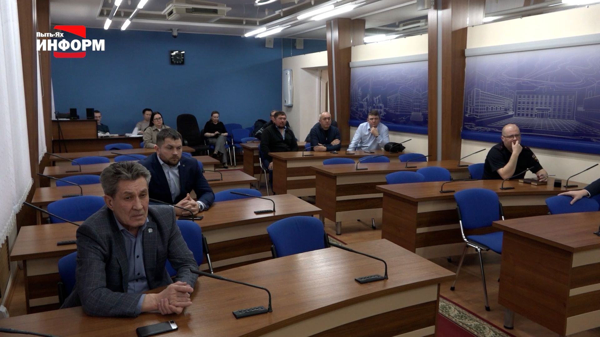 Рабочая встреча с бизнес-сообществом по вопросу реконструкции путепровода смотреть онлайн