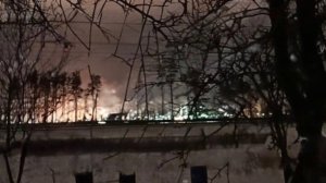 Появились кадры атаки БПЛА на Тольятти. Атакован промышленный объект. 19.12.2025