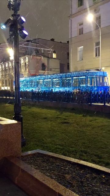 Тем временем 18.12.2025...Новый год в пути смотреть онлайн