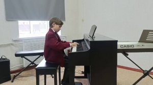 Шопен"Вальс собачек ",
исполняет Ярослав Петров.