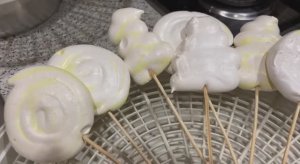 И снова безе в домашних условиях в электросушилке