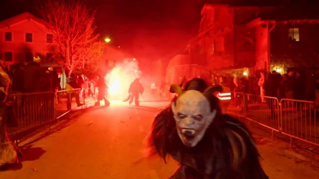 KRAMPUS NIGHT SHOW смотреть онлайн