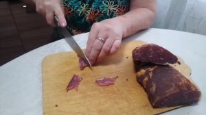 Жизнь пенсионеров.Колбаса в духовке.