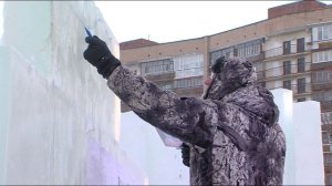 Лед для зимнего городка в Тюмени привезли из Свердловской области