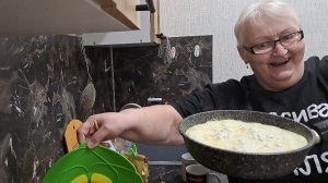 Только для вас, и всё для вас!  А вы слышали такое слово "заховали"?