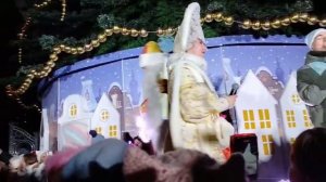 Дед Мороз прибыл на площадь 19.12.25.