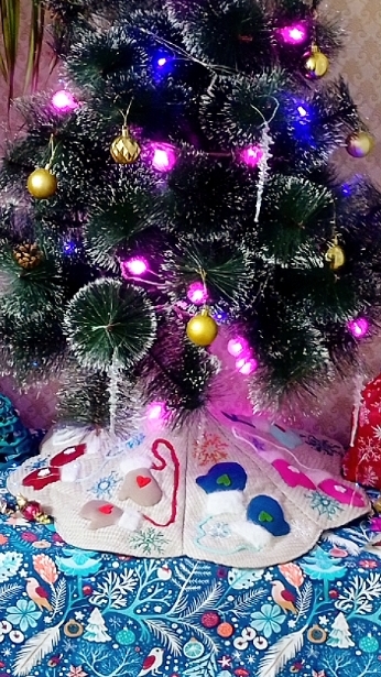 Хоровод из рукавичек! 👐 Присоединяйтесь к пошиву ЮБКИ ДЛЯ ЁЛКИ! 🎄#shorts #новыйгод #идеядляподарка