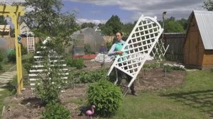 6 соток 3 июня 2021 Поставила шпалеру. Удобрила капусту, клубнику. Окучили карто