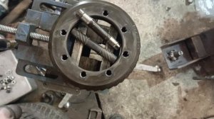 Очень большая выработка пальца сателлитов