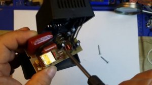 Прикольный контройлер сетевого напряжения.