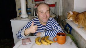 завтрак с Рыжулей. наши предки были благочестивыми. мукбанг. обжор. еда на камеру. диета. шизофрения