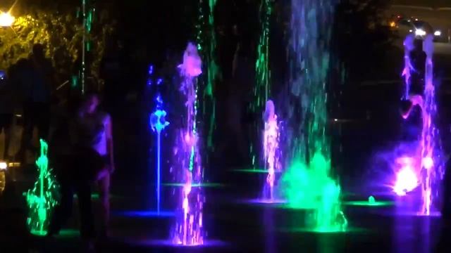 Фонтан Торнадо. ул. Коваленко . город Саранск. 06.08.2016 #108