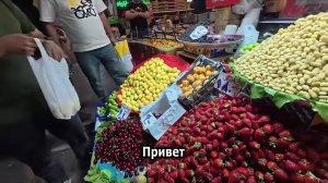 Американский блогер случайно встретил в Иране 10-летнего мальчика, который идеально говорит по-ан...