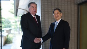 Эмомали Рахмон прибыл с официальным визитом в Японию