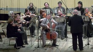 Eugene Prokoshin plays Tchaikovsky Variations on a Rococo theme with "Cantus Firmus" orchestra.