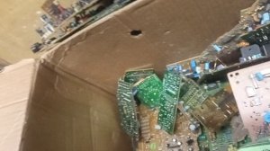 Посылка от Михалыча номер раз. Сдать платы дорого.