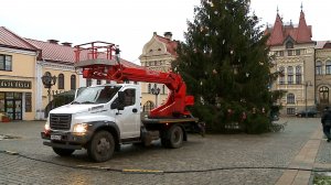 (Рыбинск-40) УКРАШЕНИЕ ГЛАВНОЙ ЁЛКИ РЫБИНСКА