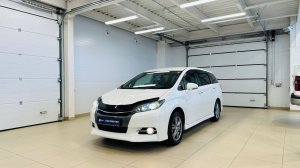 Toyota Wish, 2012 год
