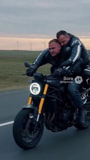 Борьба на мотоцикле #sora2 #ai #sora #humor #юмор #ии