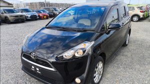Toyota sienta 7022005