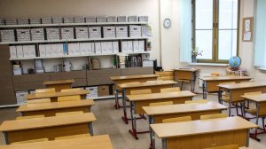 Школьники и родители не верят: учительницу обвинили в совращении мальчиков