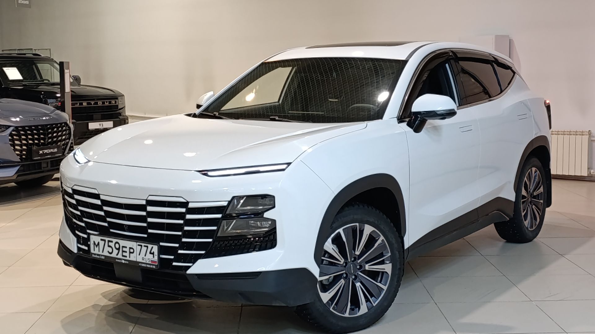 Обзор автомобиля JETOUR DASHING год 2024 смотреть онлайн