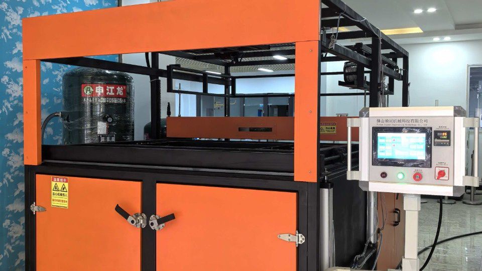 Вакуум-формовочная машина YG-1020VF смотреть онлайн