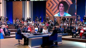 Путин: нужно, чтобы рождение ребенка стало модным